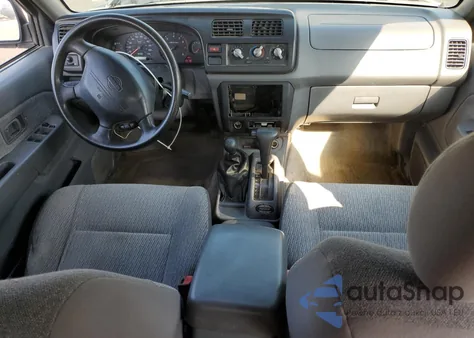 2000 Nissan Frontier Crew Cab Xe z USA, uszkodzony, nr VIN 1N6ED27Y8YC382657